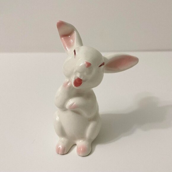 Vintage Ceramic Laughing Bunny Rabbit Figurine 4 Inch TallFigure Japan - Picture 1 of 16